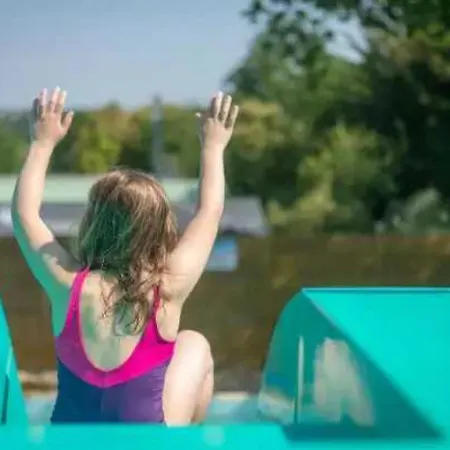 Mobilhome 4 Etoiles - Piscine - Eeaide Camping